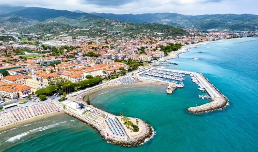 Почивка в ИТАЛИЯ - Лигурска ривиера, 7 нощувки със закуски и вечери - обслужване на български език