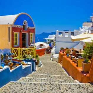 Септемврийски празници на о. Санторини със самолет от София – 3 нощувки